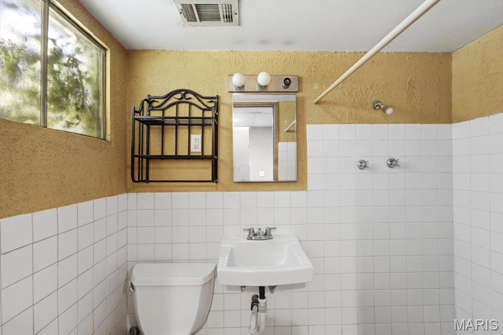Teakwood Place 3 - Residential