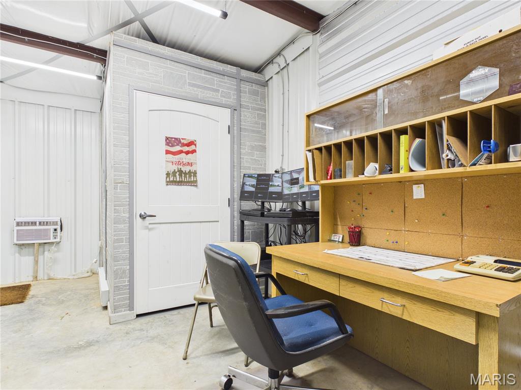 Usps #324 - Commercial Sale