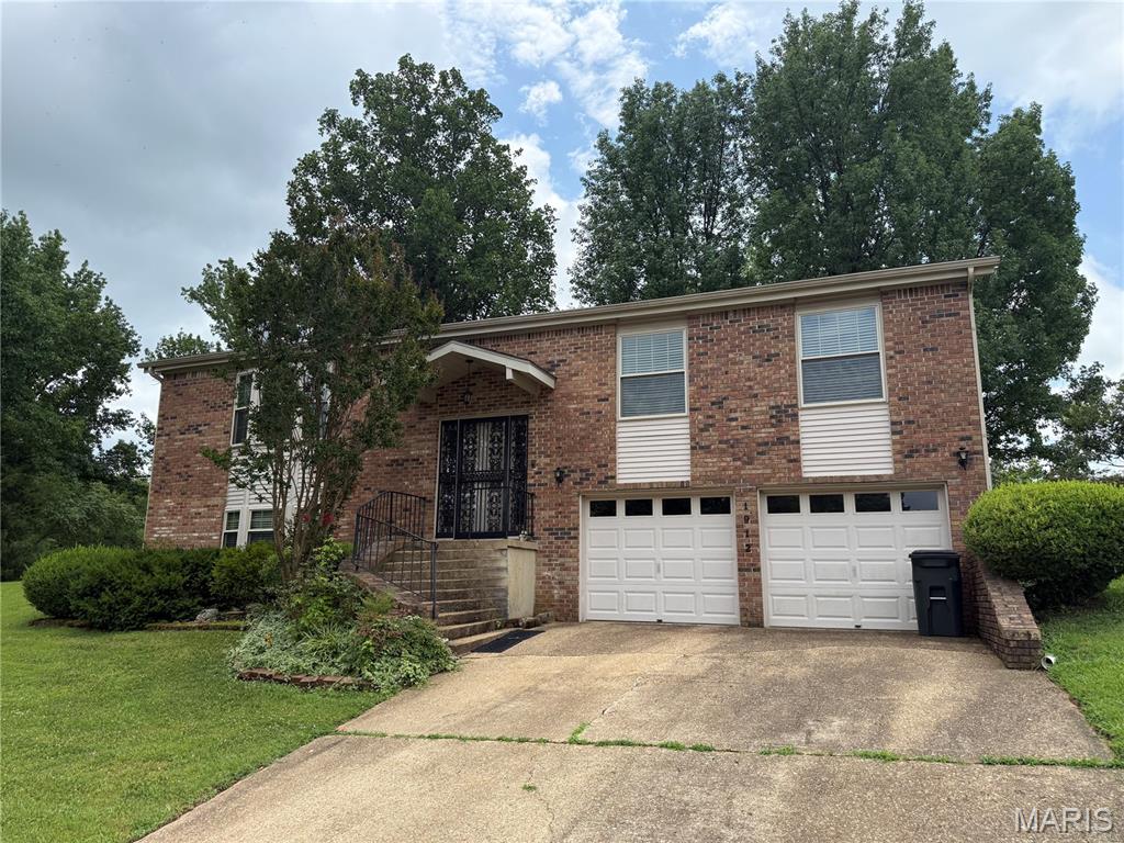 Well maintained 4 bedroom, 3 bath home in a quiet subdivision. This split level foyer boasts an open living area and a beautiful, private fenced in backyard. The property has ample storage whether it be in the oversized garage or the separate outside storage building.