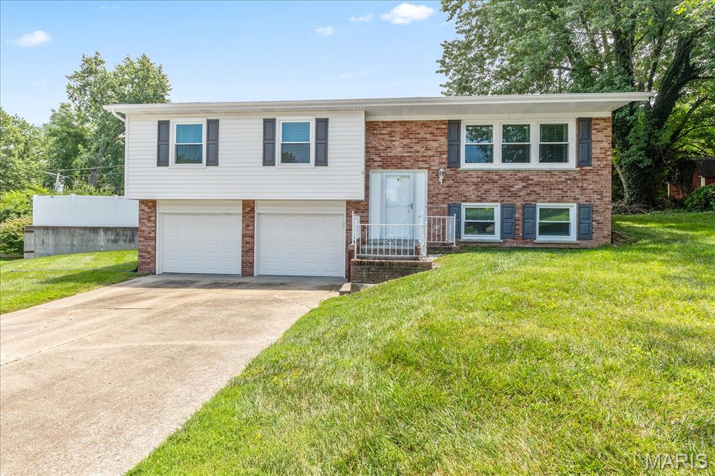 Elmwood Manor #7 - Residential