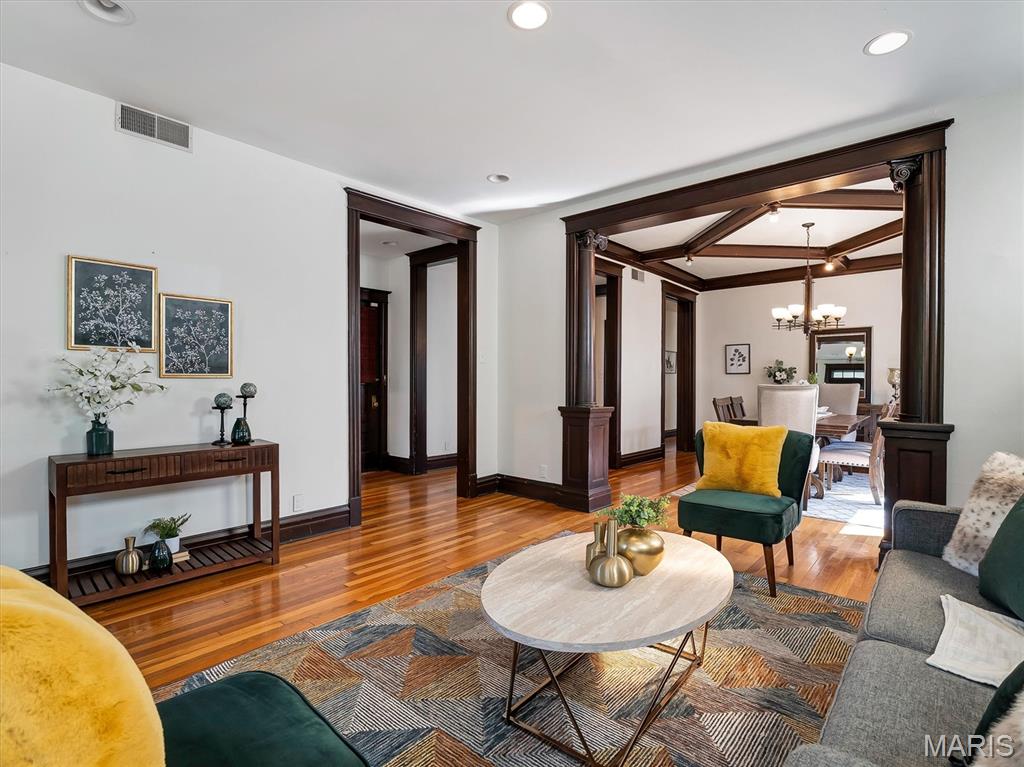 3548 Victor Condos - Residential Lease