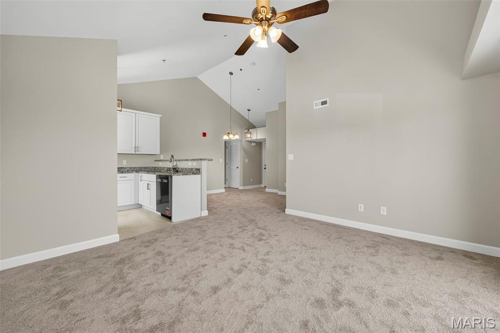 Springhurst Terrace #4 - Residential