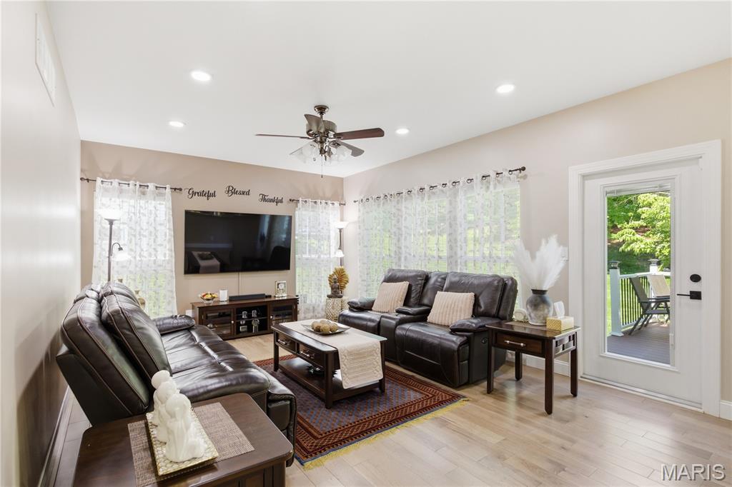 Nooning Tree Add Village B The - Residential Lease