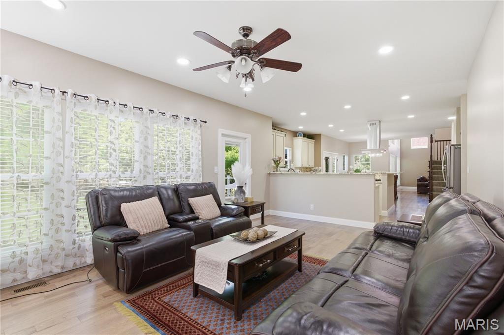 Nooning Tree Add Village B The - Residential Lease