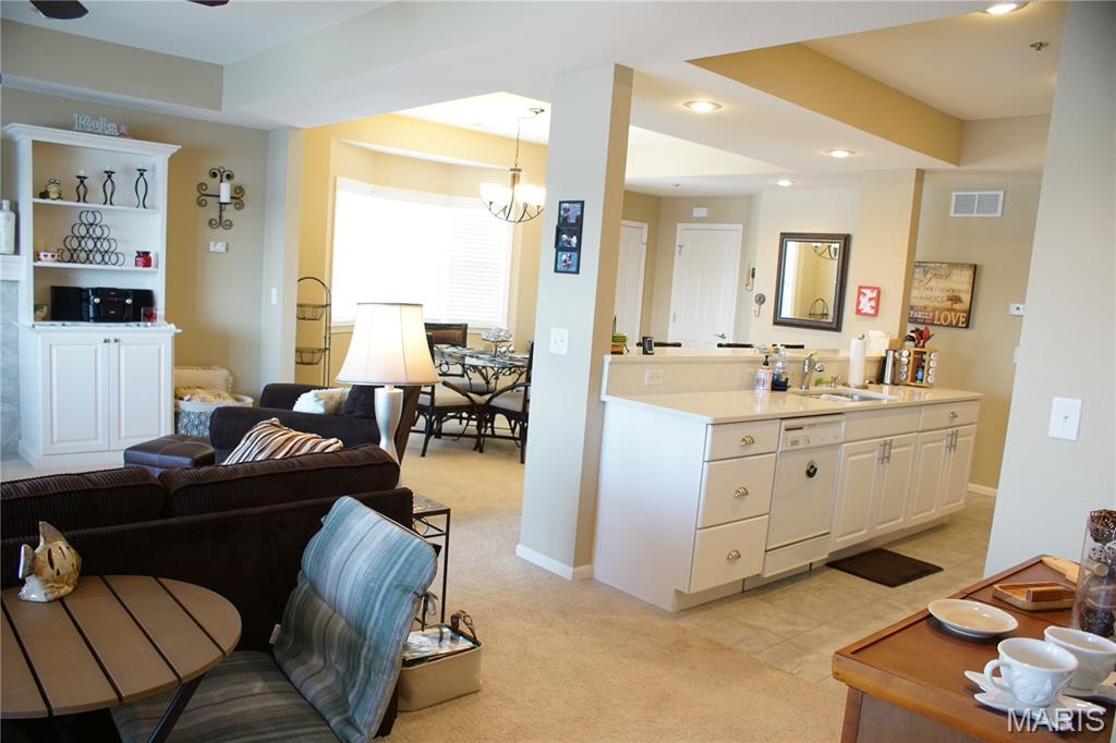 Harbour Town Condominium - Residential