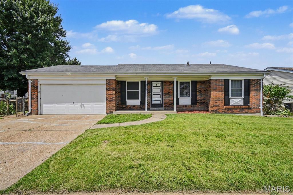 Move-in ready 3-bedroom, 1.5-bathroom East-facing home with a two-car garage in the desirable Fox Lake neighborhood. Inside, you are welcomed by an inviting open-concept floor plan that seamlessly connects the living spaces, highlighted by beautiful and easy-to-maintain vinyl laminate flooring throughout. The modern kitchen serves as the heart of the home, overlooking the main living area and boasting upgraded granite countertops alongside sleek stainless steel appliances. The comfortable primary bedroom features its own attached bathroom for added convenience. Step outside to enjoy a private, fully fenced-in backyard that provides a perfect space for outdoor entertaining, gardening, or relaxation.

Ideally situated, this home offers convenient access to local schools, shopping centers, and grocery stores. Its prime location near major transportation routes allows for a quick and easy commute to major regional employers and city hubs.

Schedule your private showing today!