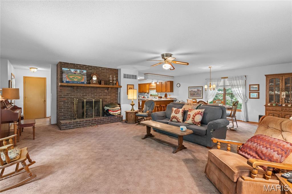 Walnut Crest - Residential
