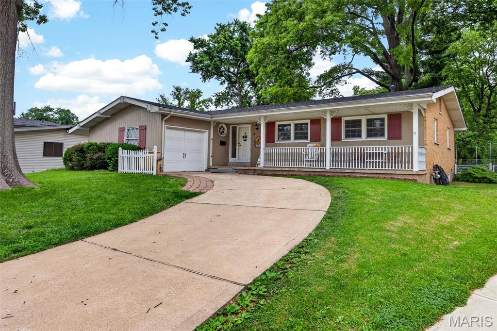 Welcome home to 8 Lila Lane, the one you’ve been waiting for! Charm, space, and personality come together in the heart of Florissant on a quiet cul de sac street that instantly feels like home. With inviting living spaces, natural light pouring in, and plenty of room to truly live and entertain, this home offers the perfect blend of comfort and fun. Whether you’re hosting game nights, backyard BBQs, or gathering with neighbors while the kids play outside in the cul de sac, this home fits every lifestyle.

The layout flows effortlessly for entertaining, while the spacious yard gives you room to relax, garden, play, or let the pups run free. Picture slow mornings with coffee in the kitchen, music playing while dinner cooks, and cozy evenings unwinding in a home that’s truly your own.

Located just minutes from parks, shopping, and beloved Old Town Florissant favorites like Made. By Lia, Hendel's, and Old Town Donuts, you’ll love the sense of community and convenience this location offers while still feeling tucked away from the hustle.

8 Lila Lane isn’t just a house, it’s the place where memories are made, friends gather, and life feels a little easier the moment you walk through the door. 

Active: 6/2/2026
Incentive: If the buyer chooses to use preferred lender, lender will at lenders expense offer a rate buy down to buyer!