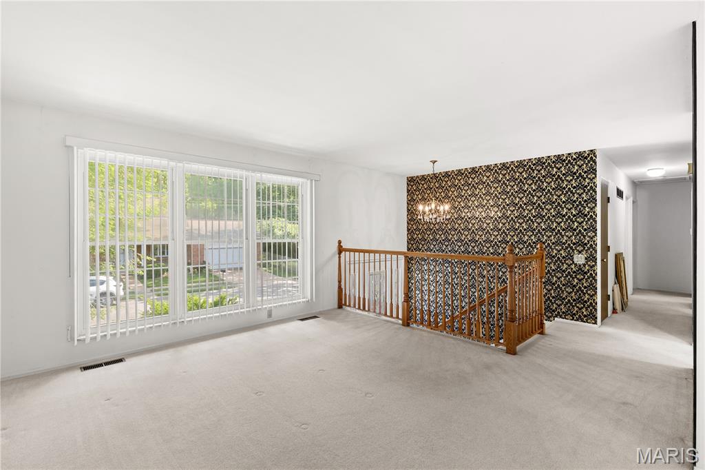 Villa Knoll 2nd Add - Residential