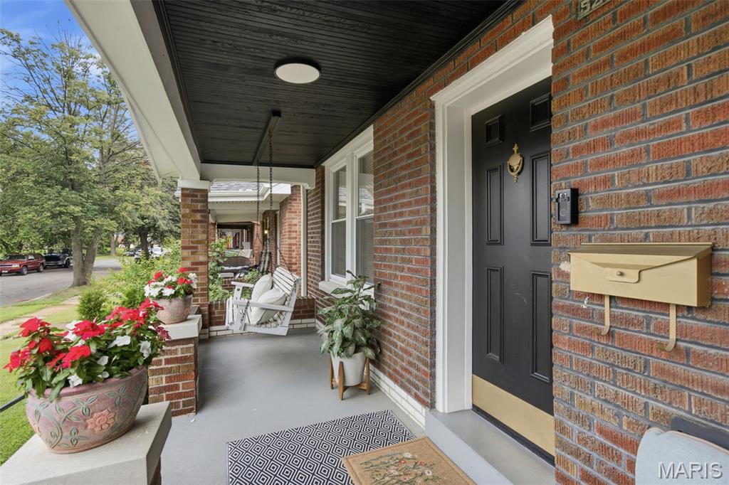 Lynne Add - Residential