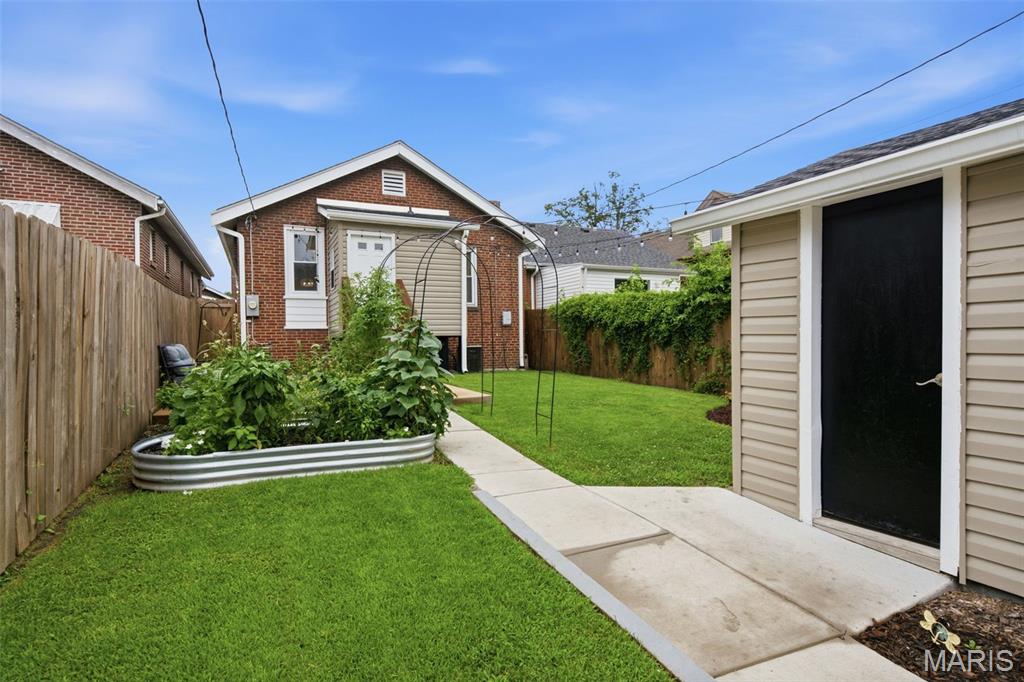 Lynne Add - Residential