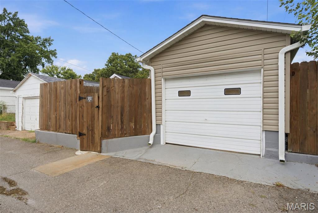 Lynne Add - Residential