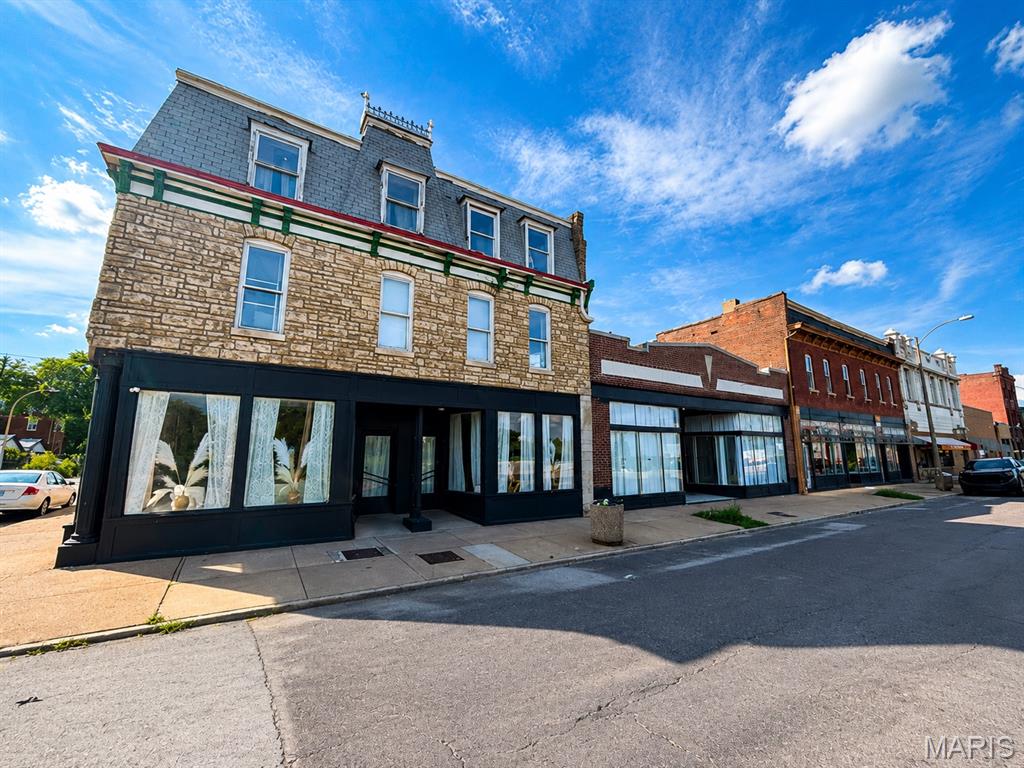 City of St. Louis - Commercial Sale
