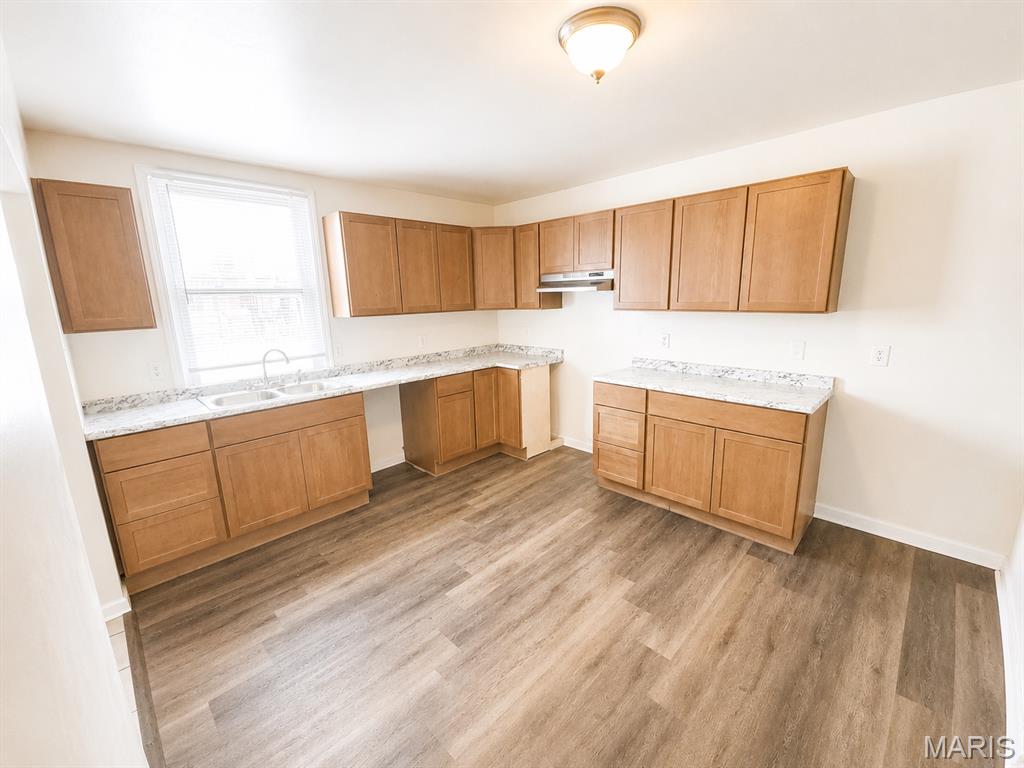 City of St. Louis - Commercial Sale