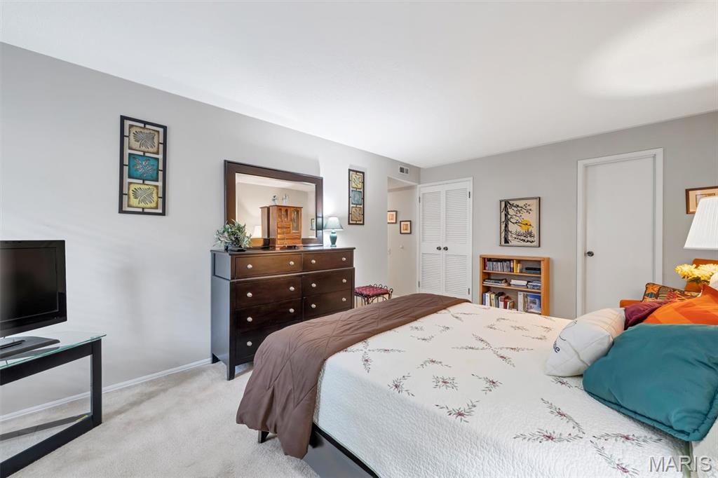 Coeur De Royale Condo Ph 2 1st - Residential