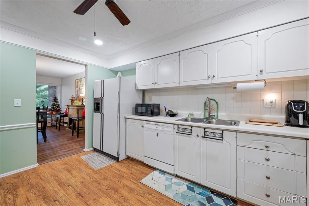 Coeur De Royale Condo Ph 2 1st - Residential
