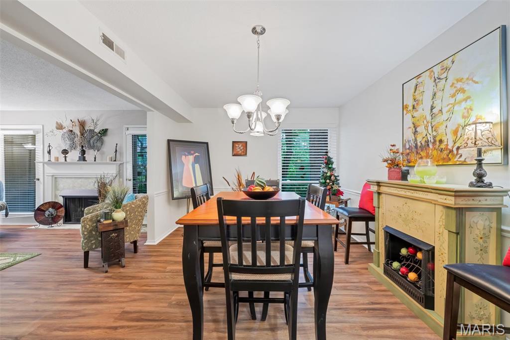 Coeur De Royale Condo Ph 2 1st - Residential