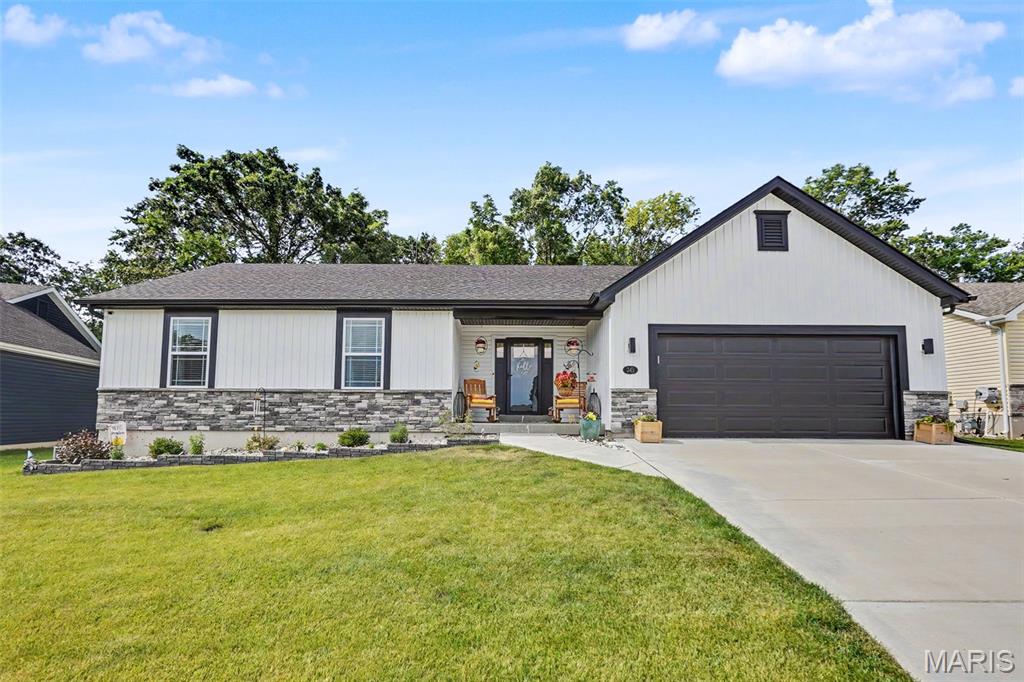 Majestic Lakes - Residential