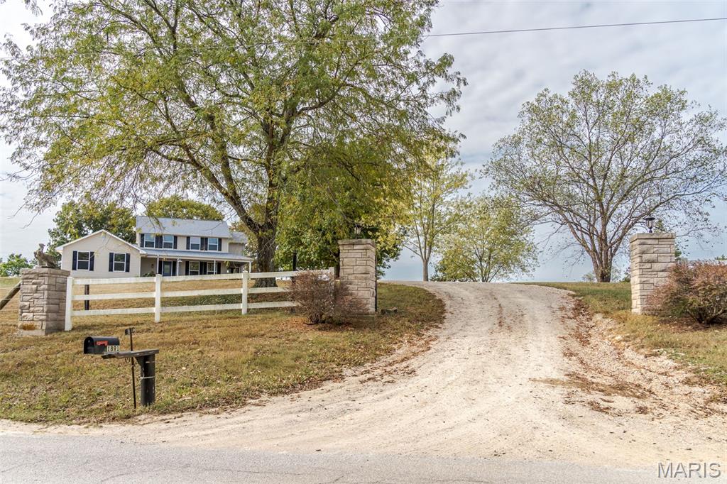 River Oaks - Farm