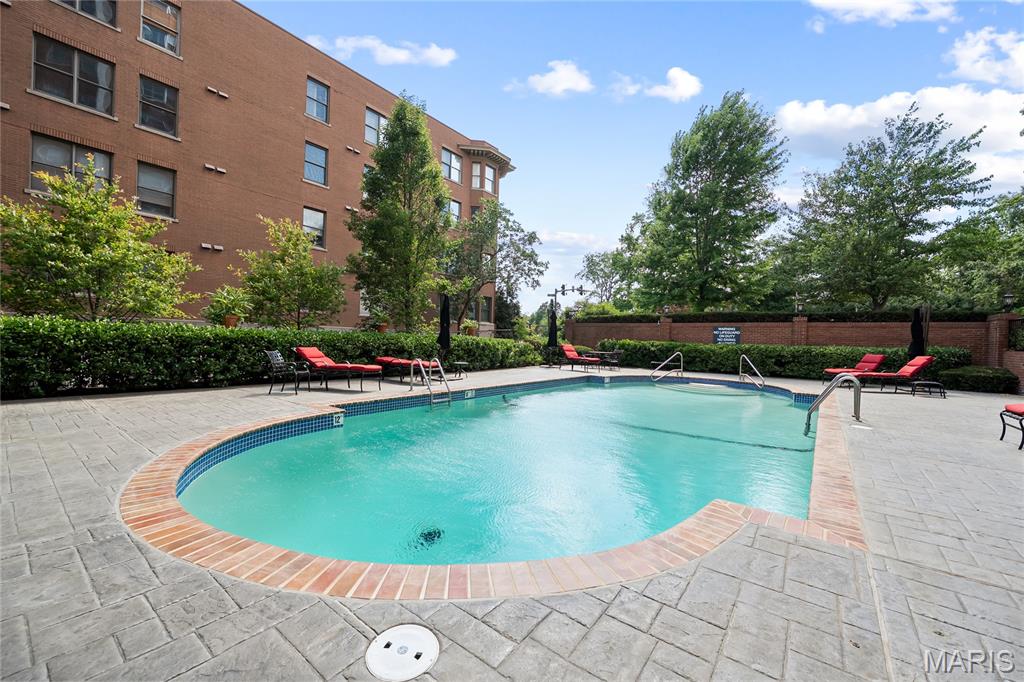 Whitehall Condo - Residential