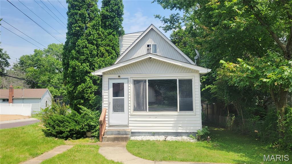 OUTSTANDING OPPORTUNITY!!! This lovely Lemay bungalow is sure to please!  Corner lot with fenced yard and patio!  Off-street parking for your toys, updated electric and systems make this one a WINNER! Schedule a showing today! Property is to be sold in its current as-is condition with no warranties or representations by the Seller. Seller will not make repairs nor provide any inspections. Seller's addendum is required after terms of sale are agreed upon. Special Sale Contract (Form #2043) required. Proof of funds or pre-approval letter required with offer.