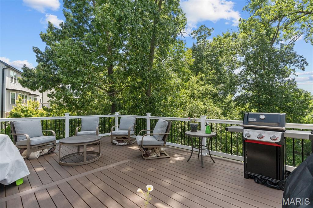 Estates/Hickory Manor - Residential
