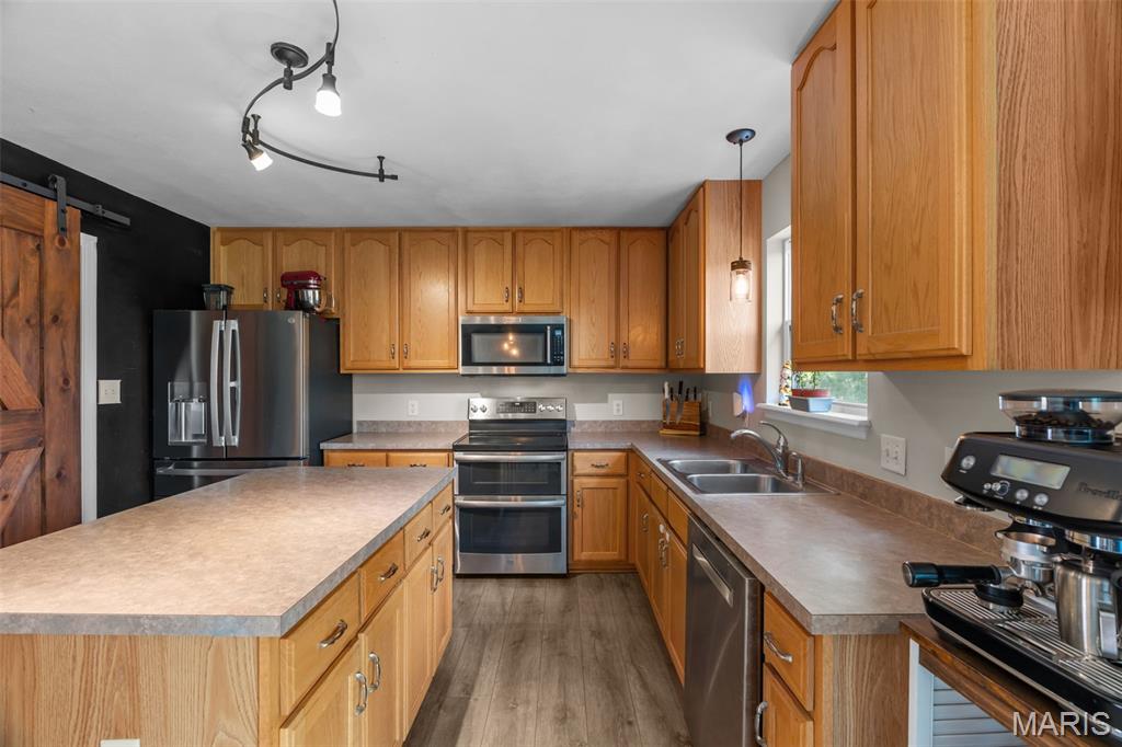 Estates/Hickory Manor - Residential