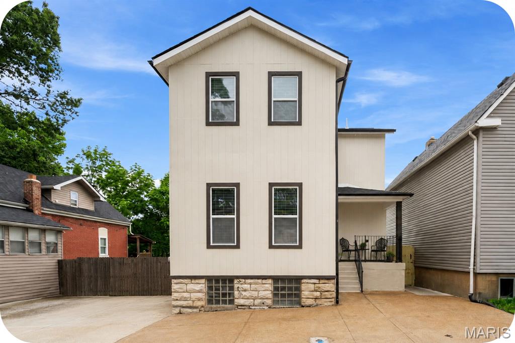 Completely rebuilt from the ground up, this stunning 4 bed / 2 full bath home offers the perfect blend of modern updates and functional living! You’ll love the open floor plan filled with natural light and designed for easy entertaining. The beautifully updated kitchen features quartz countertops, stainless steel appliances, custom finishes, and plenty of cabinet space. Convenient 2nd floor laundry includes washer & dryer. Everything is NEW — giving buyers peace of mind and truly move-in ready living. Outside you’ll find a fenced backyard, private 2-car parking pad, plus additional off-street parking in the front. Centrally located with quick access to shopping, dining, parks, and major highways.  Move-in ready and waiting for its new owner — don’t miss this one!