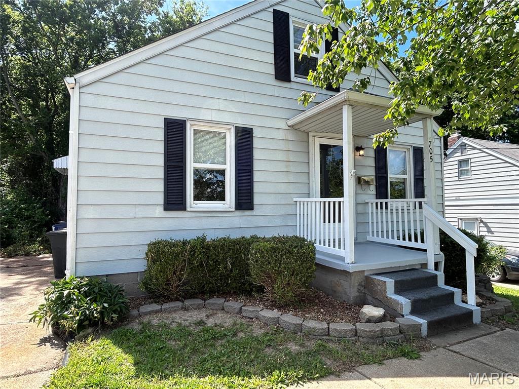 Take a look at this adorable and spacious home all within walking distance to downtown Washington, schools, shopping, restaurants and more.  This home has a new roof, newly updated 220 Electric, new HVAC, and the hot water heater is only a few years old as well. 
Freshly  painted with some original hardwood flooring and luxury plank flooring throughout the home. Plenty of space in this home for everyone. 
Nice size concrete patio for those back yard barbecues and take a look at the photos for the size of the lot, there is more than meets the eye with the backyard, it extends well into the wooded area. Seller is also offering a one year Choice home warranty. 
Make your appointment today !