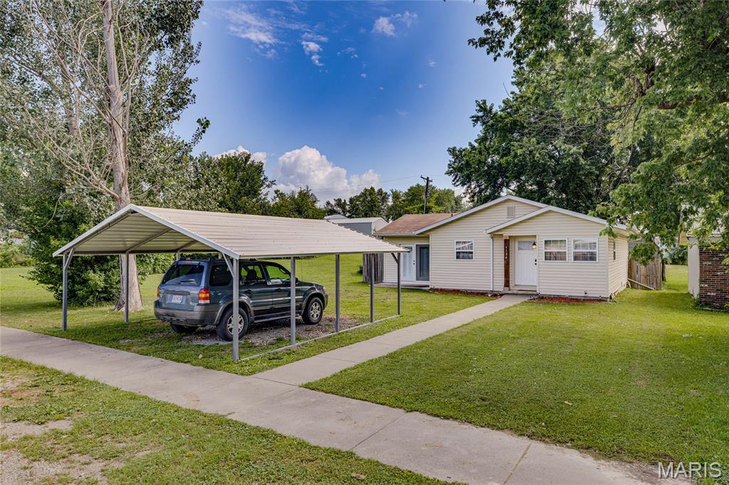 Town/Bismarck - Residential