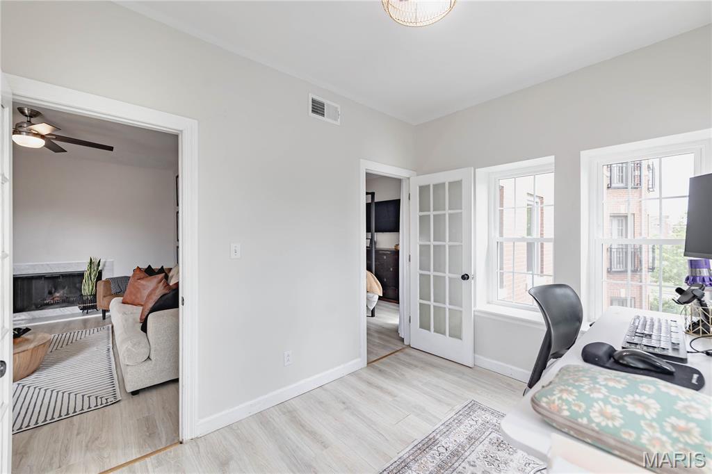 Hampshire Square Condo - Residential
