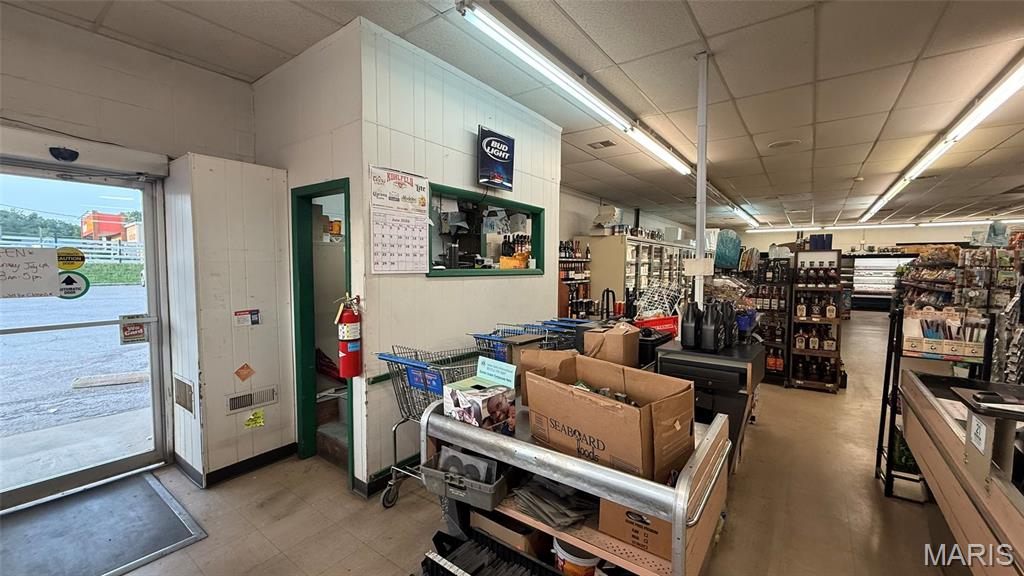 na - Commercial Sale