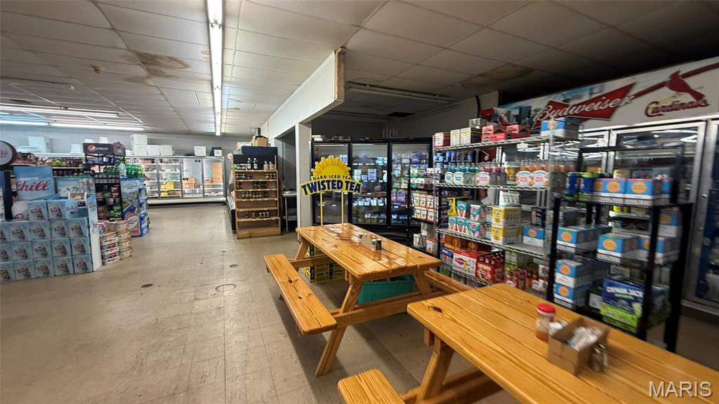 na - Commercial Sale