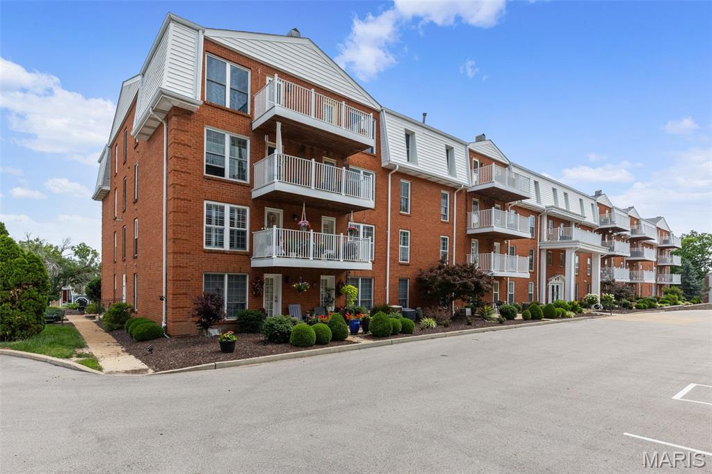 Manors At Village Green Condo - Residential