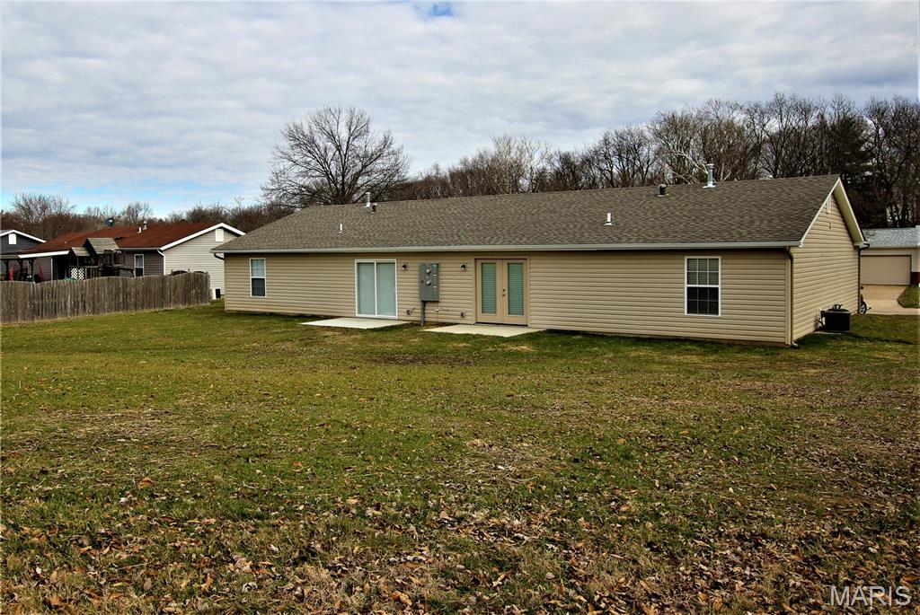 Laura Hills - Residential Lease