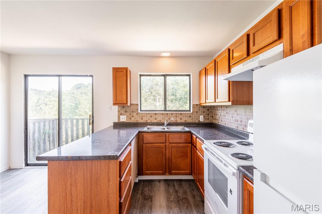 Pembroke Park 01 - Residential Lease