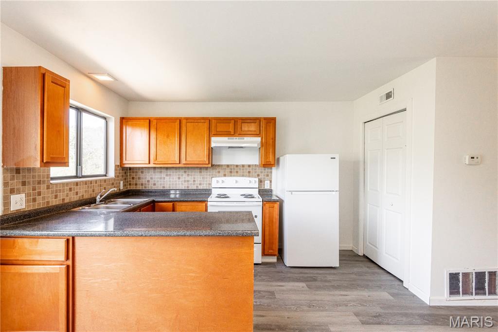 Pembroke Park 01 - Residential Lease