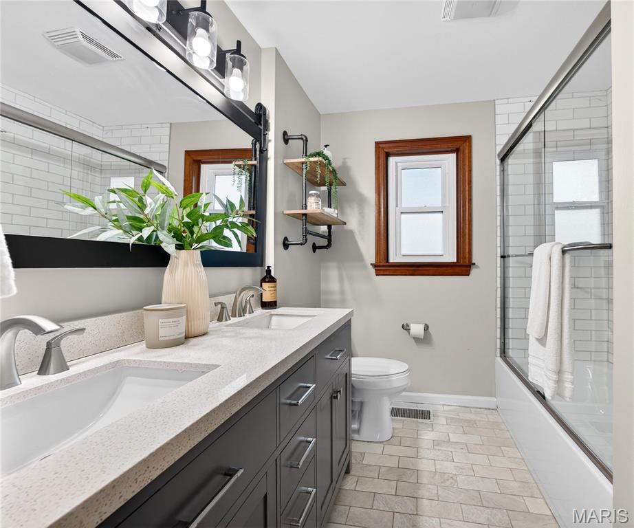 Elmwood Manor - Residential