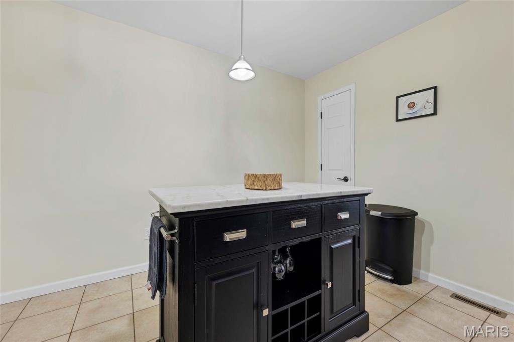 Ridgeview Place Ph Two Condo - Residential