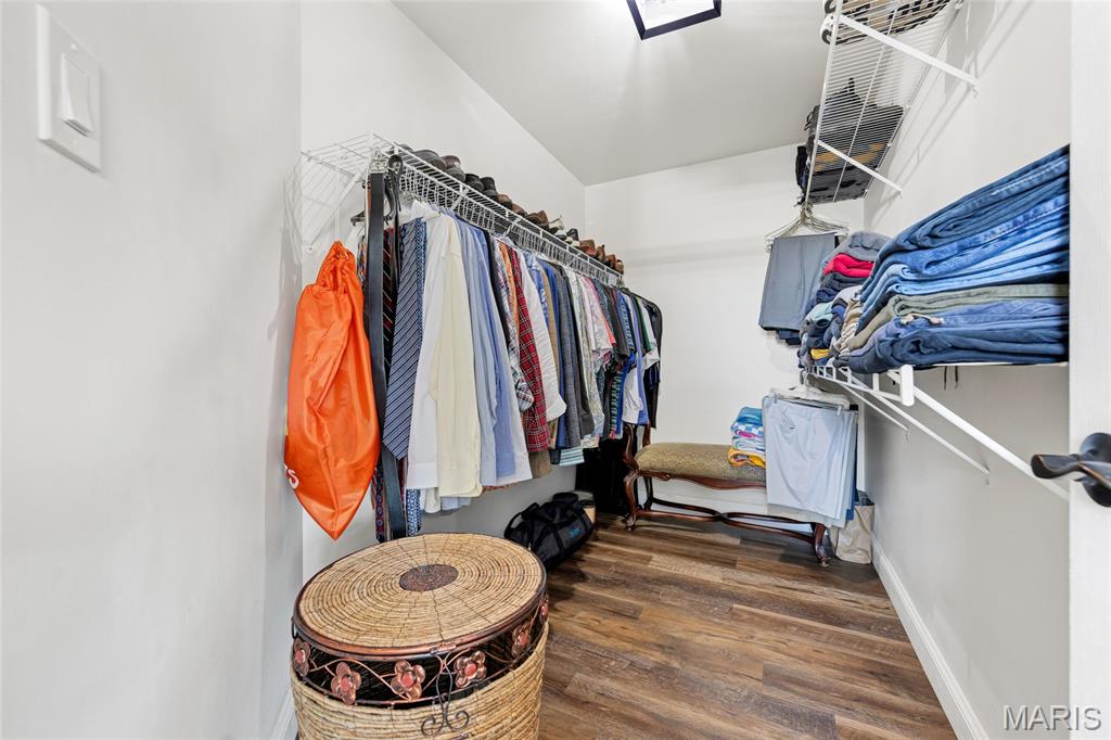 Ridgeview Place Ph Two Condo - Residential