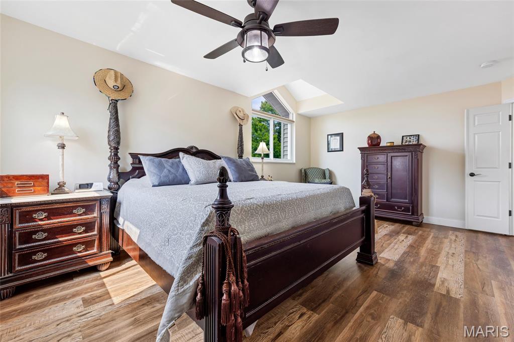 Ridgeview Place Ph Two Condo - Residential