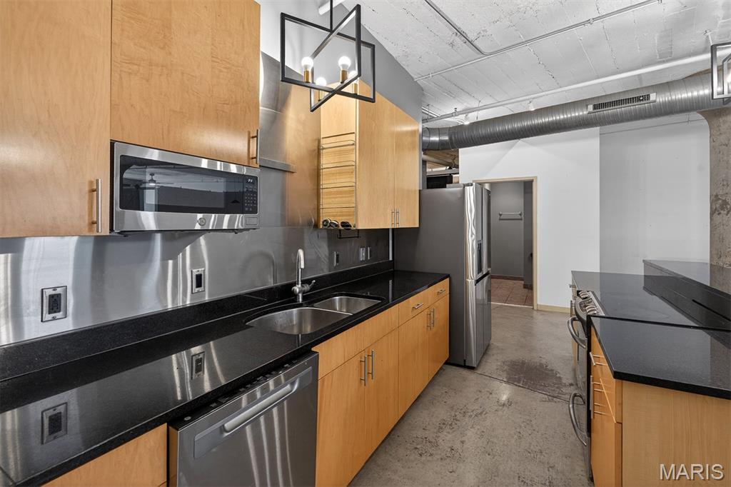 Printers Lofts - Residential Lease