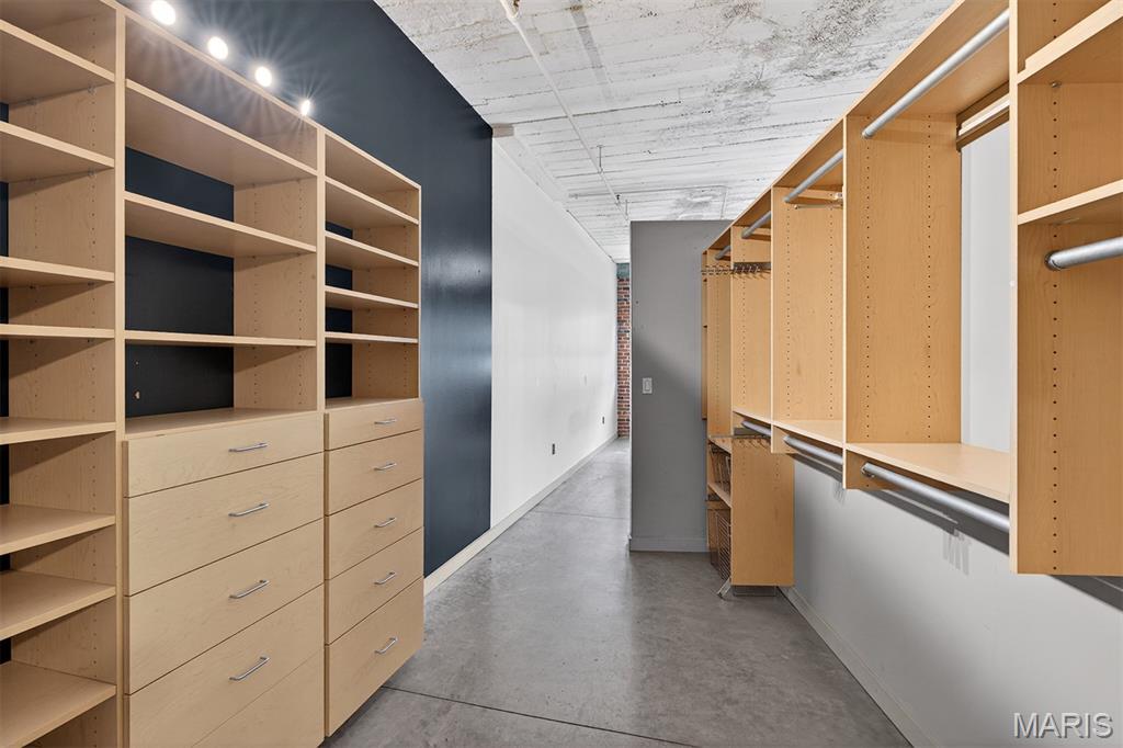 Printers Lofts - Residential Lease