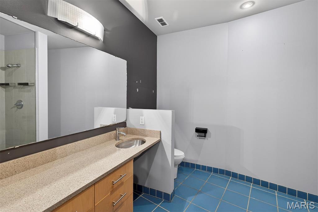Printers Lofts - Residential Lease