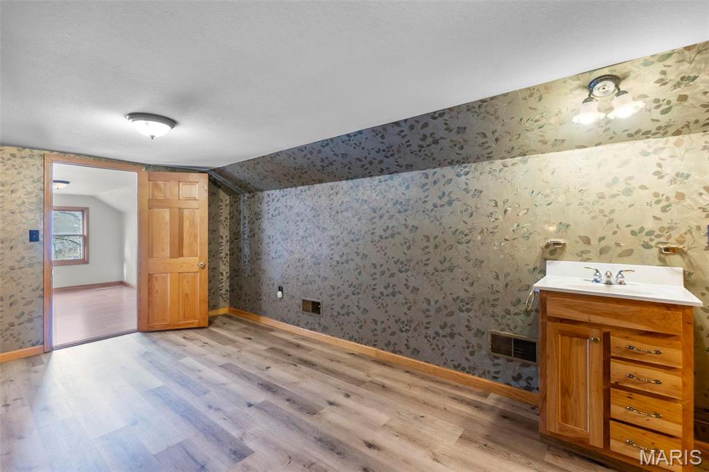 Twin Lakes - Residential