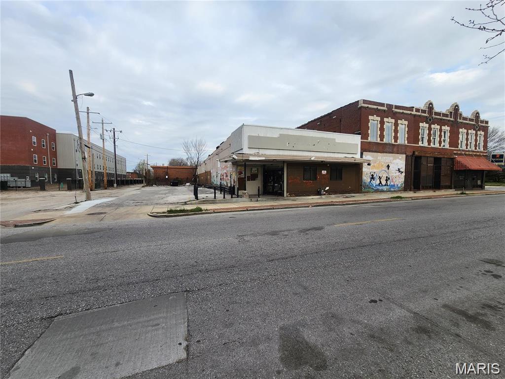 Maybe a neighborhood grocery or dept stores apartment nearby, the building needs work, properties is ready for your ideas.
