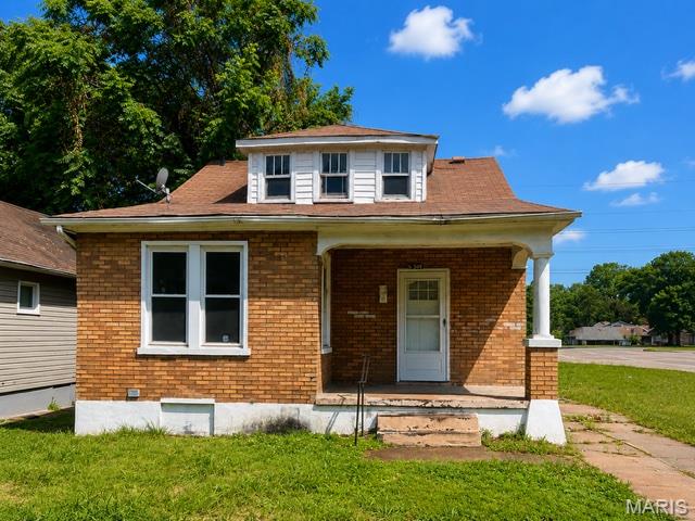 West Walnut Manor - Residential