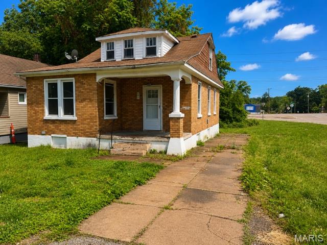 West Walnut Manor - Residential