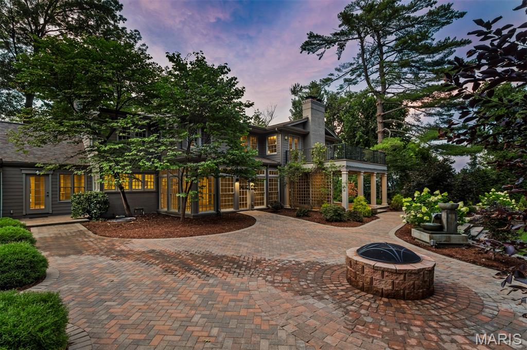 Georgian Acres - Residential