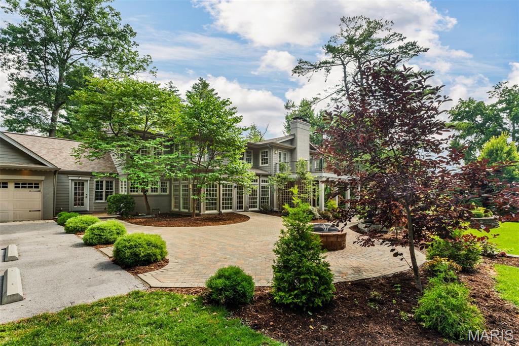 Georgian Acres - Residential